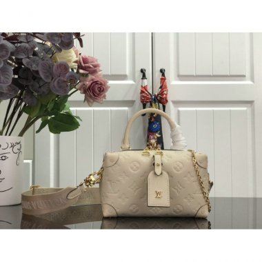 ルイヴィトン バッグ LOUIS VUITTON BBをロックする LV LOCKY BB M56319QP