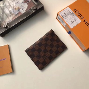 ルイヴィトン財布 Louis Vuitton LV PASSPORT COVER パスポートカバー 財布 M60181Aa