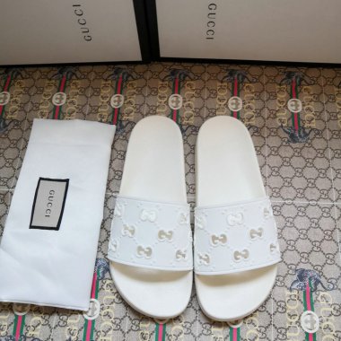 人気のブランドブランド 靴 コピー品 カップルスリッパ 男女適用 送料無料 couplesslippers055
