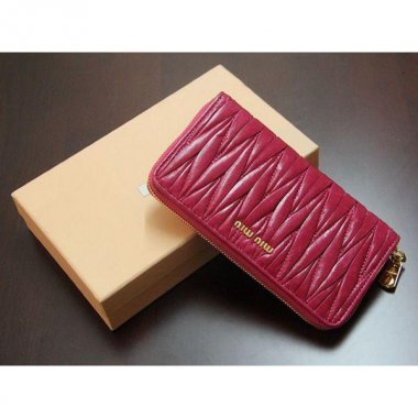 【miumiu】ミュウミュウ財布 ミュウミュウ長財布 セカンドバッグM169送料無料！激安通販！