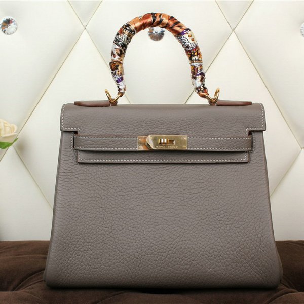 HERMES エルメス ケリーバッグ 人気！2WAY ショルダーバッグ HERMES Kelly ケリーバッグ レザー ゴールド金具Kelly022