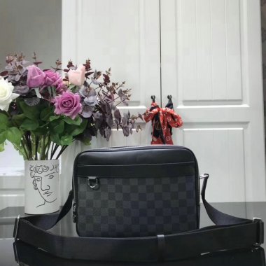 ルイヴィトン バッグ LOUIS VUITTON トレイカエロメッセンジャーNM PM LV TROCADERO MESSENGER NM PM N40087
