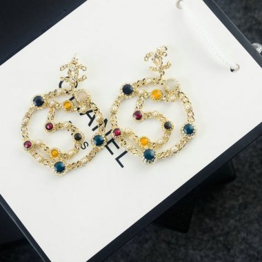 人気ブランド品 スーパーコピー 耳飾 華やかなパーティーに欠かせない耳元を飾るピアス プレゼント【送料無料】erding067
