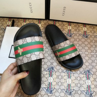 人気のブランドブランド 靴 コピー品 カップルスリッパ 男女適用 送料無料 couplesslippers073