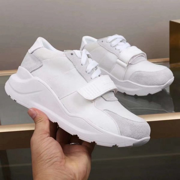 人気のブランドブランド スニーカー 靴 コピー品 メンズ 男靴 送料無料 Shoes133
