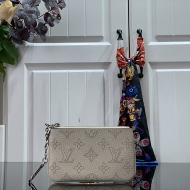 ルイヴィトン財布 Louis Vuitton LV KEY POUCH キーポーチ 財布 M69508