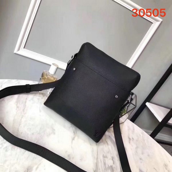 ルイヴィトン バッグ LOUIS VUITTON LV DISTRICT POCHETTE M30505a