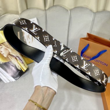 人気のブランドベルト メンズベルト Belt 男性用 スーツ カジュアル ギフト プレゼント 送料無料 ！ belt022