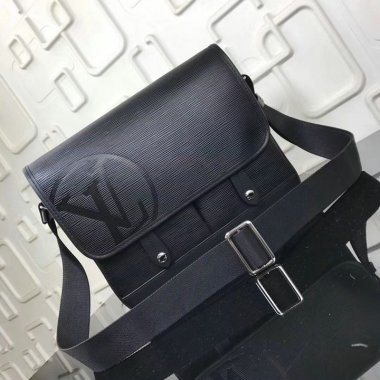 ルイヴィトン バッグ LOUIS VUITTON メッセンジャーバッグ LV MESSENGER Bag M53492