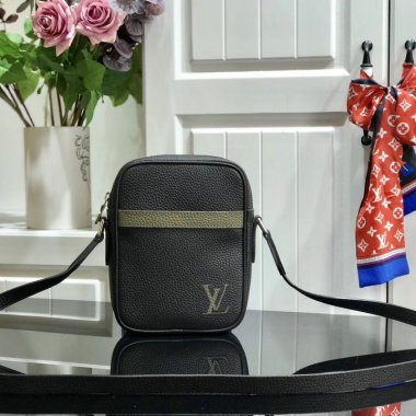 ルイヴィトン バッグ LOUIS VUITTON スリムPM LV DANUBE SLIM PM M55168