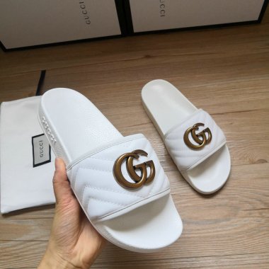 人気のブランドブランド 靴 コピー品 カップルスリッパ 男女適用 送料無料 couplesslippers067