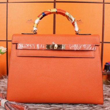 HERMES エルメス ケリーバッグ 人気！2WAY ショルダーバッグ HERMES Kelly ケリーバッグ レザー ゴールド金具Kelly032