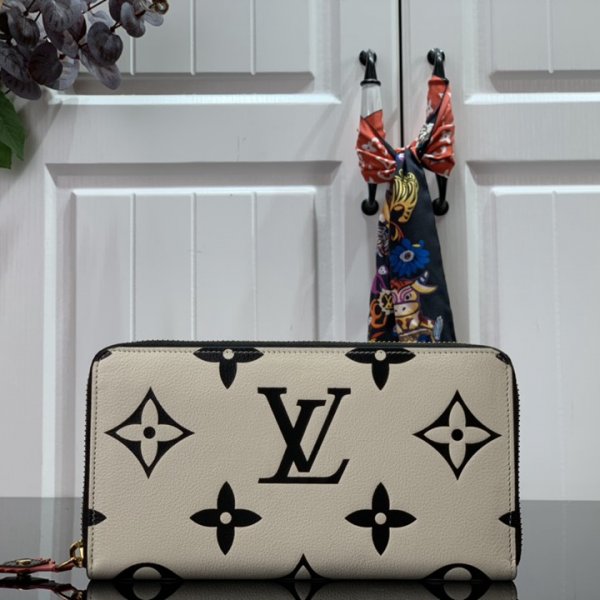 ルイヴィトン ジッピーウォレット　LV CRAFTY ZIPPY WALLET M69698a