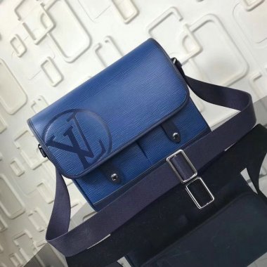 ルイヴィトン バッグ LOUIS VUITTON メッセンジャーバッグ LV MESSENGER Bag M53494