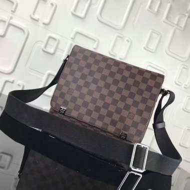ルイヴィトン バッグ LOUIS VUITTON LV District Bag N41031a