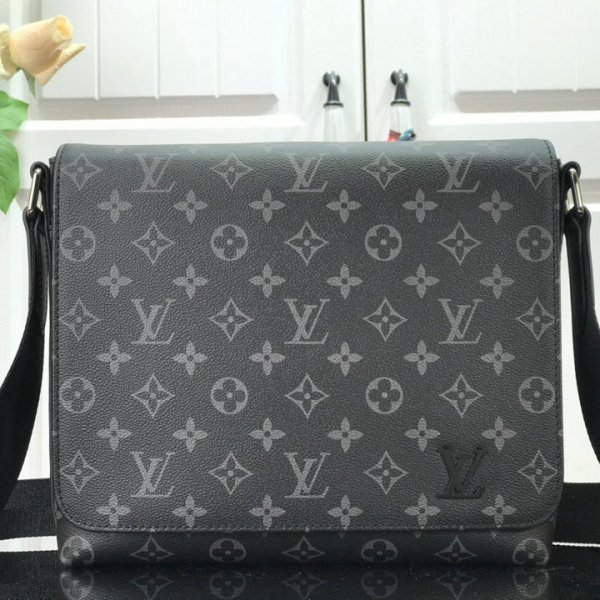 ルイヴィトン バッグ LOUIS VUITTON LV DISTRICT PM M45272