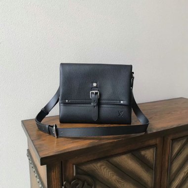 ルイヴィトン バッグ LOUIS VUITTON キャニオンメッセージバッグ LV CANYON Message bag M54963