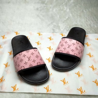 人気のブランドブランド 靴 コピー品 カップルスリッパ 男女適用 送料無料 couplesslippers007