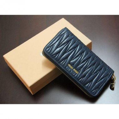 【miumiu】ミュウミュウ財布 ミュウミュウ長財布 セカンドバッグM169送料無料！激安通販！