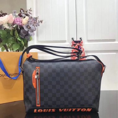 ルイヴィトン バッグ LOUIS VUITTON メッセンジャーバッグ LV MESSENGER Bag M42416