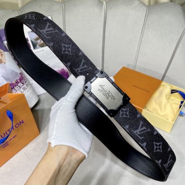 人気のブランドベルト メンズベルト Belt 男性用 スーツ カジュアル ギフト プレゼント 送料無料 ！ belt032