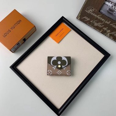 ルイヴィトン財布 Louis Vuitton LV ZOE WALLET ゾーイ 財布 M67670XDb