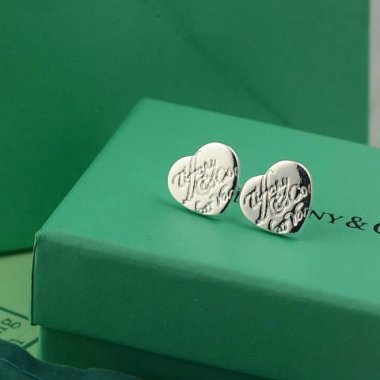 人気ブランド品 スーパーコピー 耳飾 華やかなパーティーに欠かせない耳元を飾るピアス プレゼント【送料無料】erding034
