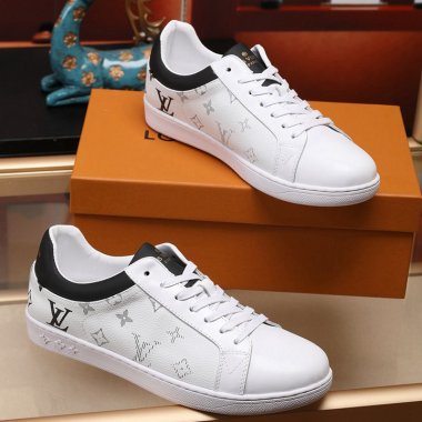 人気のブランドブランド スニーカー 靴 コピー品 メンズ 男靴 送料無料 Shoes063