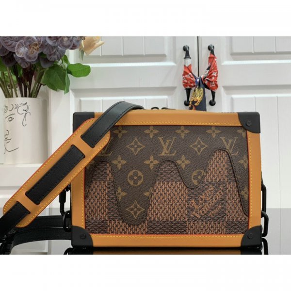 ルイヴィトン バッグ LOUIS VUITTON LV SOFT TRUNK N40381