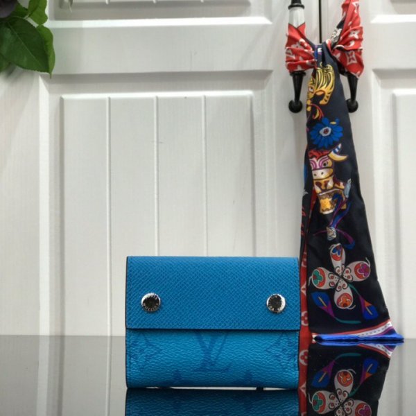 ルイヴィトン財布 Louis Vuitton LV DISCOVERY COMPACT WALLETディスカバリー 財布 M67620
