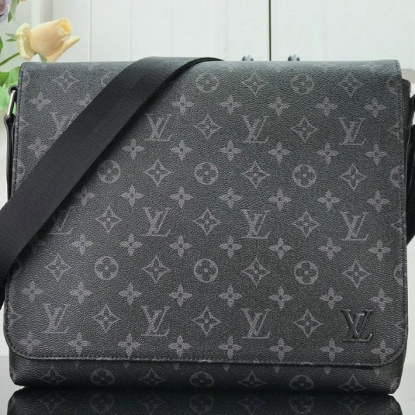 ルイヴィトン バッグ LOUIS VUITTON LV DISTRICT MM M45271