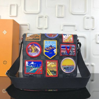 ルイヴィトン バッグ LOUIS VUITTON LV DISTRICT BAG N40040
