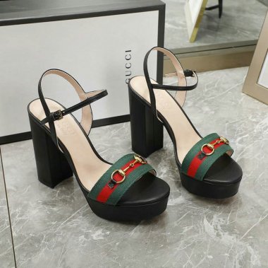 人気のブランドブランド 女スリッパ 夏の靴 コピー品 送料無料 nvliangxie051