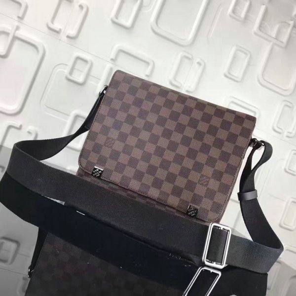 ルイヴィトン バッグ LOUIS VUITTON LV District Bag N41031a