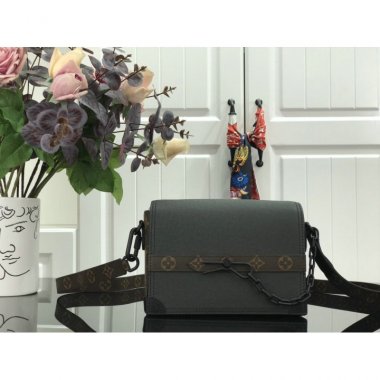ルイヴィトン バッグ LOUIS VUITTON ショルダーバッグ LV Shoulder bag M30717NVa