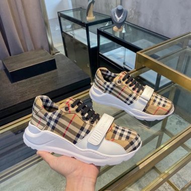 人気のブランドブランド スニーカー 靴 コピー品 メンズ 男靴 送料無料 Shoes135
