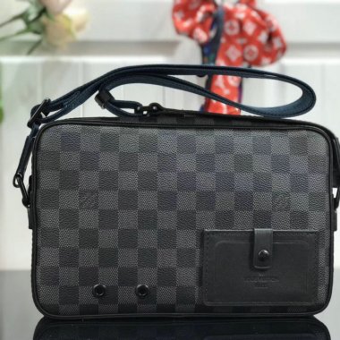 ルイヴィトン バッグ LOUIS VUITTON アルファメッセンジャー LV ALPHA MESSENGER M44165