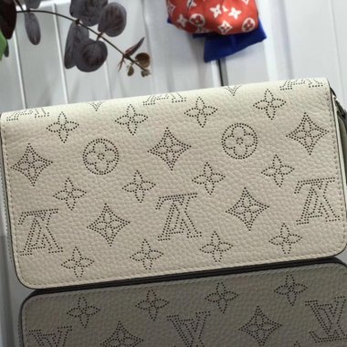 ルイヴィトン財布 Louis Vuitton LV ZIPPY WALLET ジッピーウォレット 財布 M69215