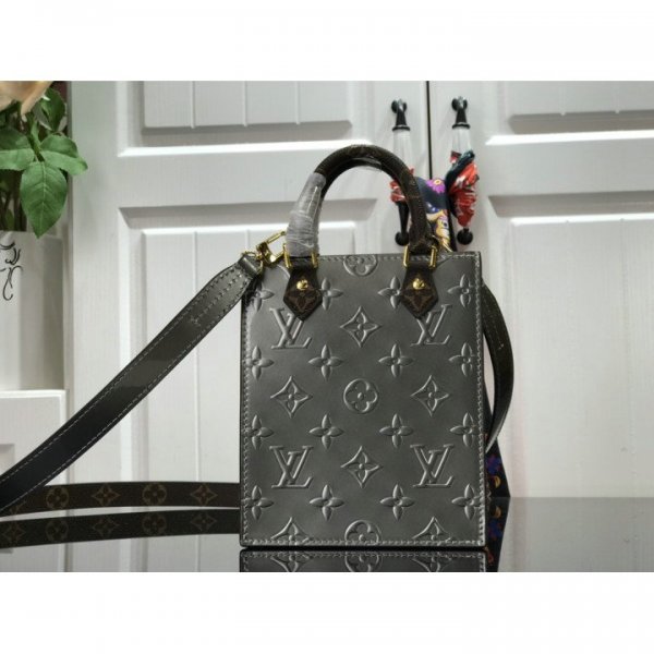 ルイヴィトン バッグ LOUIS VUITTON LV PETIT SAC PLAT M90564