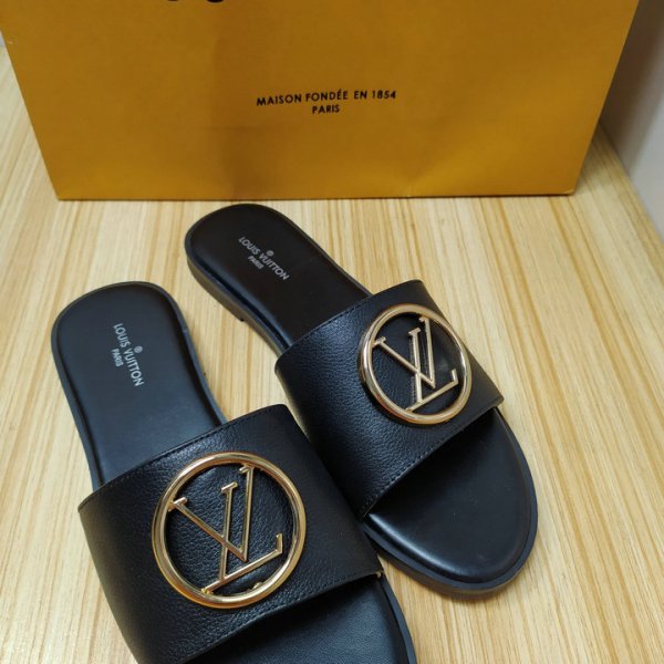 人気のブランドブランド 女スリッパ 夏の靴 コピー品 送料無料 nvliangxie011