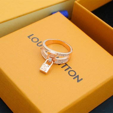 ブランドジュエリー スーパーコピーリング メンズ レディース プレゼント アクセサリー 指輪 人気可愛いおしゃれ リング jiezhi023