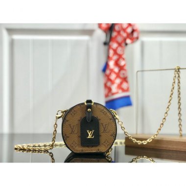 ルイヴィトン バッグ LOUIS VUITTON シャトーネックレス LV BOITE CHAPEAU NECKLACE M68577a