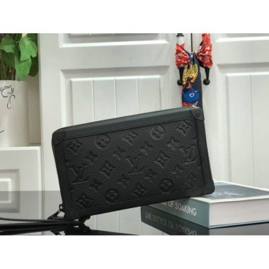 ルイヴィトン バッグ LOUIS VUITTON ソフトトランククラッチ LV SOFT TRUNK CLUTCH M68986