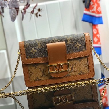 ルイヴィトン財布 Louis Vuitton LV DAUPHINE CHAIN WALLETチェーンウォレット 財布 M68746