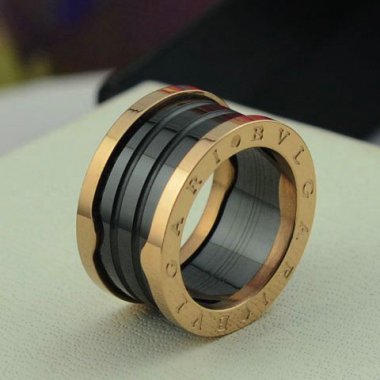 ブランドジュエリー スーパーコピーリング メンズ レディース プレゼント アクセサリー 指輪 人気可愛いおしゃれ リング jiezhi017