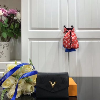 ルイヴィトン財布 Louis Vuitton LV VERY COMPACT WALLET 財布 M67496