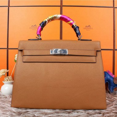 HERMES エルメス ケリーバッグ 人気！2WAY ショルダーバッグ HERMES Kelly ケリーバッグ レザー ゴールド金具Kelly035
