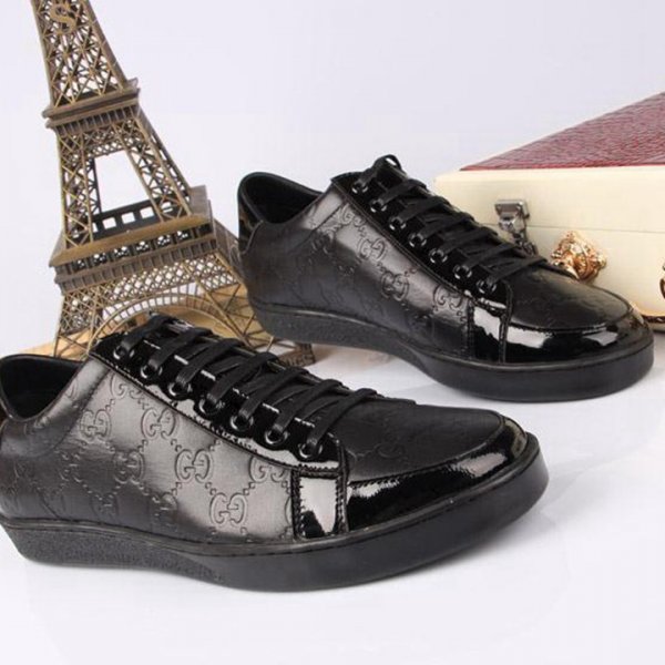 人気のブランドブランド スニーカー 靴 コピー品 メンズ 男靴 送料無料 Shoes126
