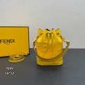 FENDI フェンダーチェ（レディース） バッグ通販。新作コレクションから日本未発売アイテムまで続々登場！nvbag290