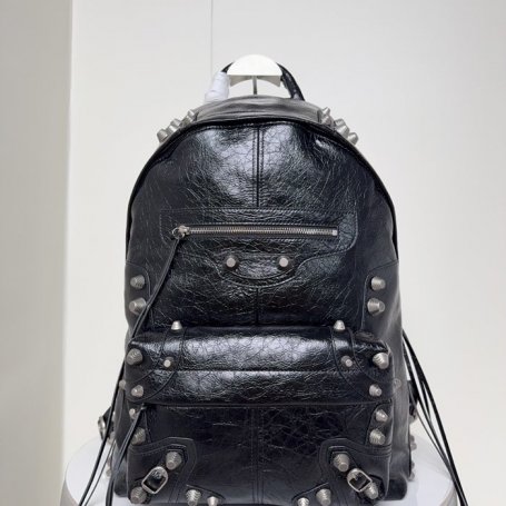 Balenciaga ルカゴール スタッズ リュック オールレザー ブラック 188010 サイズ:46x35x18cm